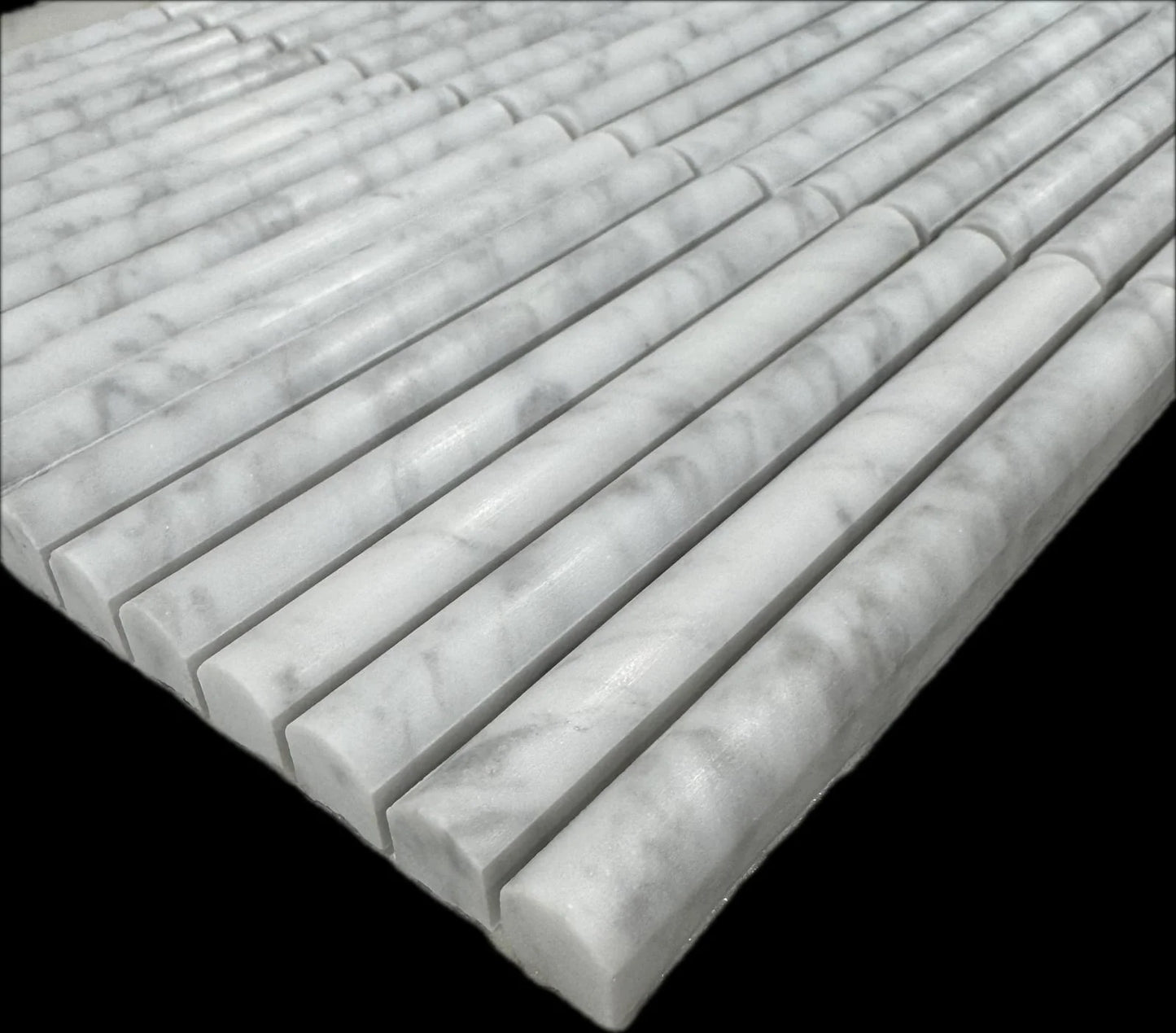 Kit Kat Kreta Bull Nose Bianco Carrara