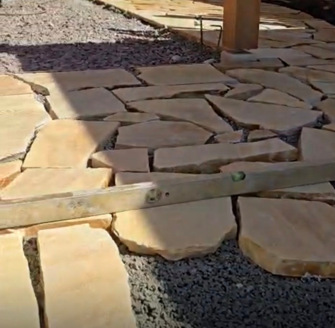 art 791 Flagstones Brasil Yellow Dikformaat 25-40mm 4-8pc M2 geselecteerd materiaal